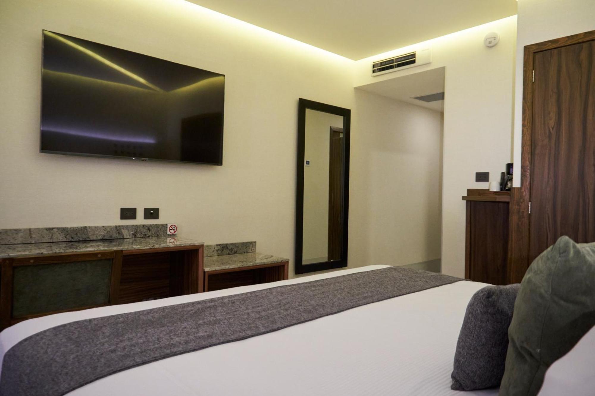 Hotel Antre Chapultepec Γκουανταλαχάρα Εξωτερικό φωτογραφία