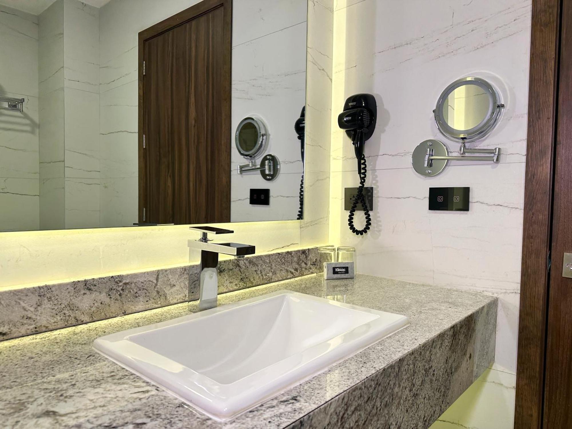 Hotel Antre Chapultepec Γκουανταλαχάρα Εξωτερικό φωτογραφία