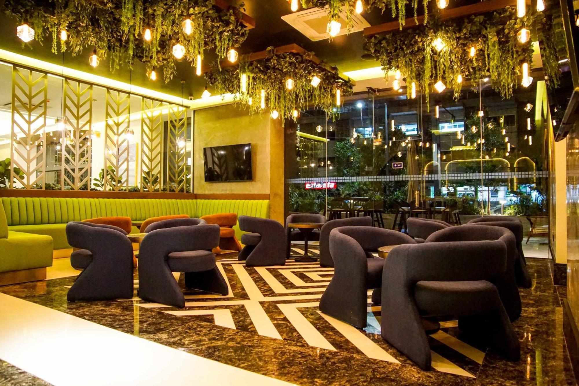 Hotel Antre Chapultepec Γκουανταλαχάρα Εξωτερικό φωτογραφία